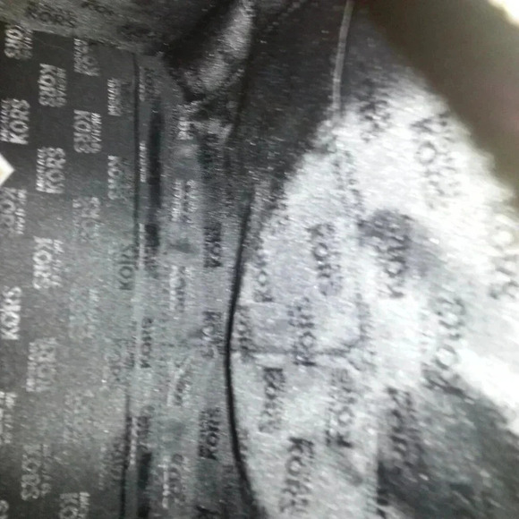 MICHAEL KORS-Geneva-Large Pebbled Textured Leather Satchel/Shoulder-BLACK-NWT - Picture 8 of 8